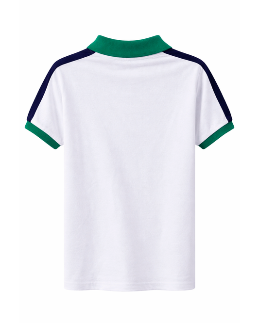 Polo Blanco con Cuello Verde y Detalles en Contraste