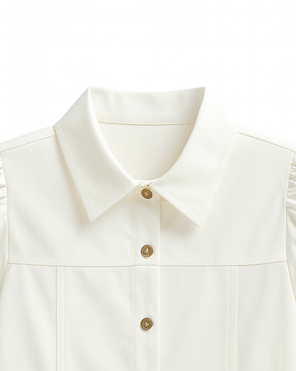 Blusa blanca con botones y mangas abullonadas ✨
