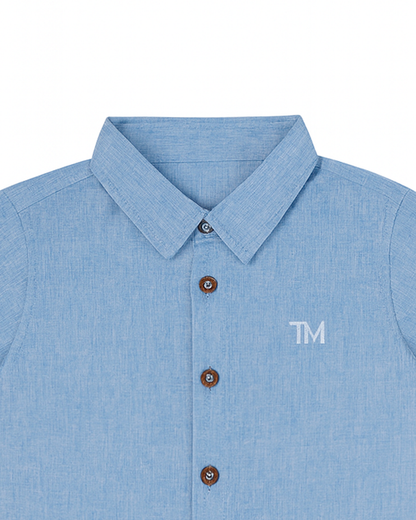 Camisa infantil azul claro con bordado TM