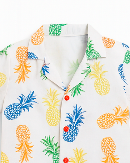 Camisa Blanca con Estampado de Piñas Multicolor