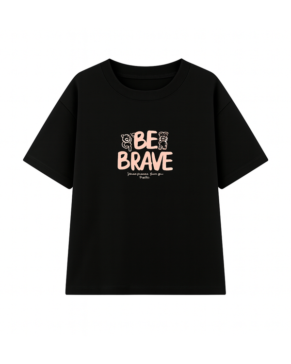 Camiseta Oversize Negra con Estampado “Be Brave”