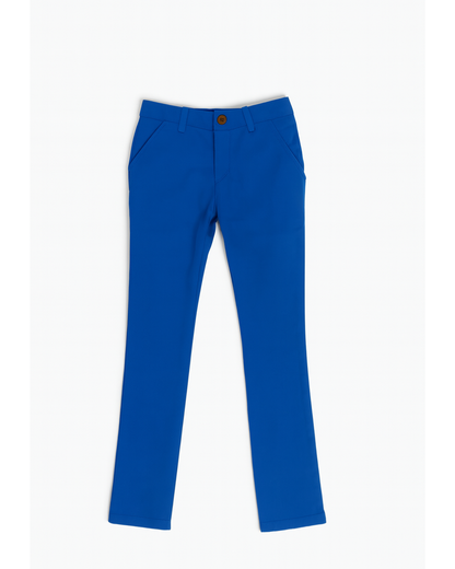Pantalón azul clásico con bolsillos