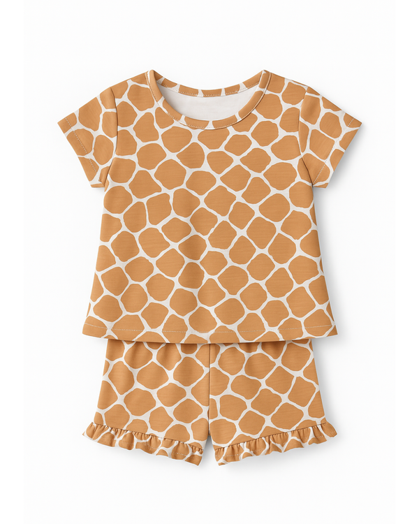 Set estampado jirafa café con boleros