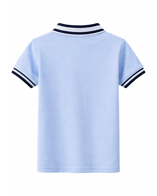 Camiseta Tipo Polo Azul Claro con Detalles en Contraste