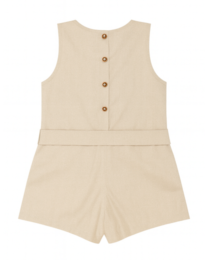 Enterizo corto beige con cinturón y bolsillos frontales