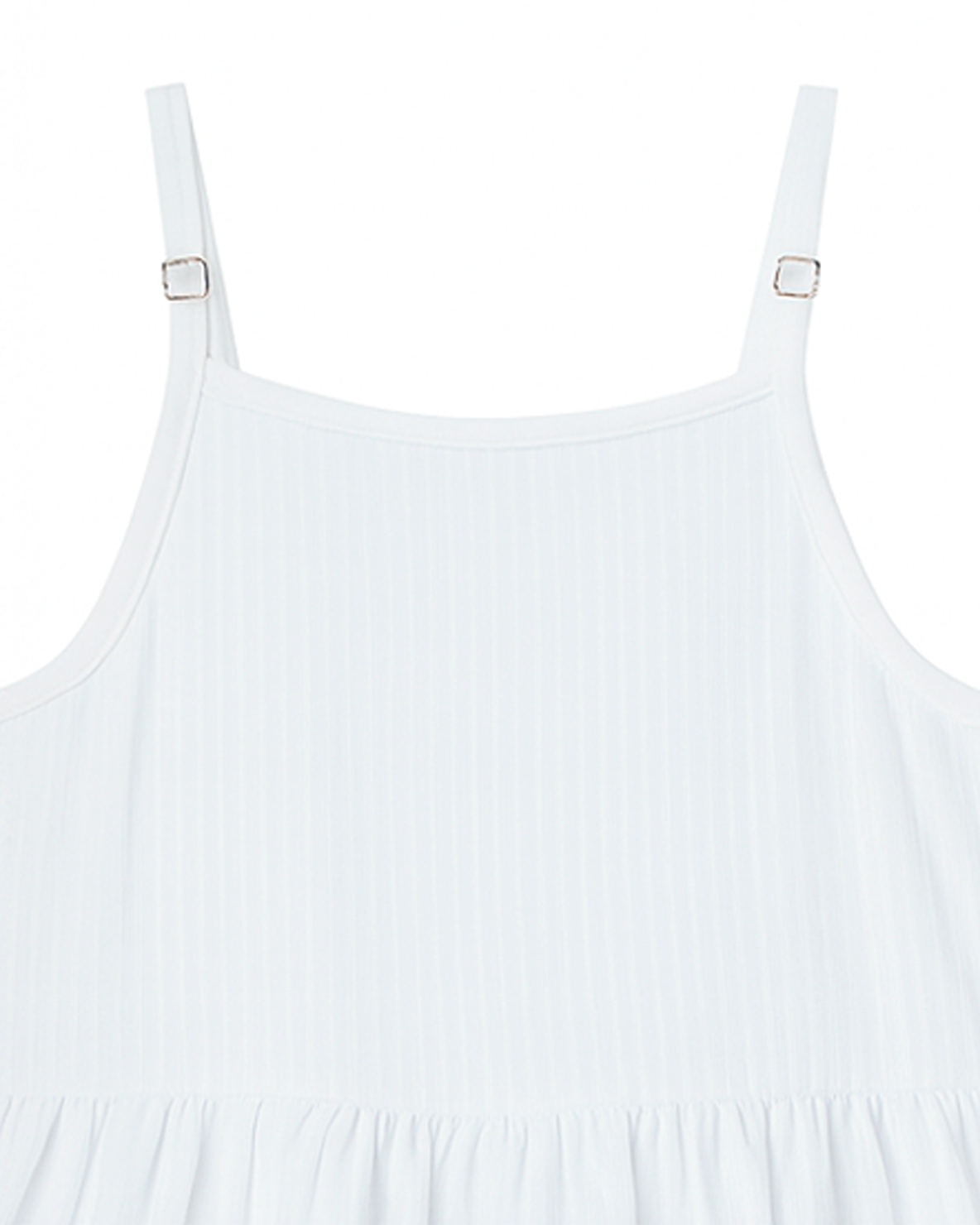 Vestido blanco largo con tirantes ajustables y volantes