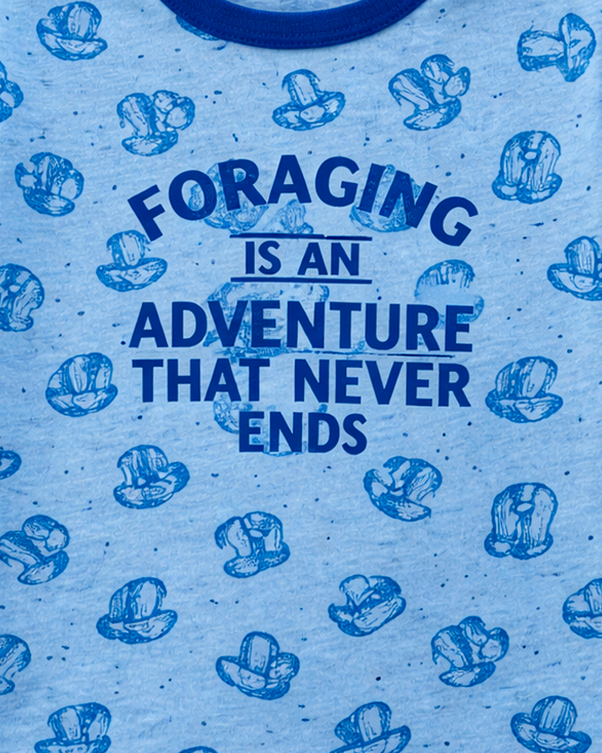 Camiseta Infantil Azul Estampada “Adventure”